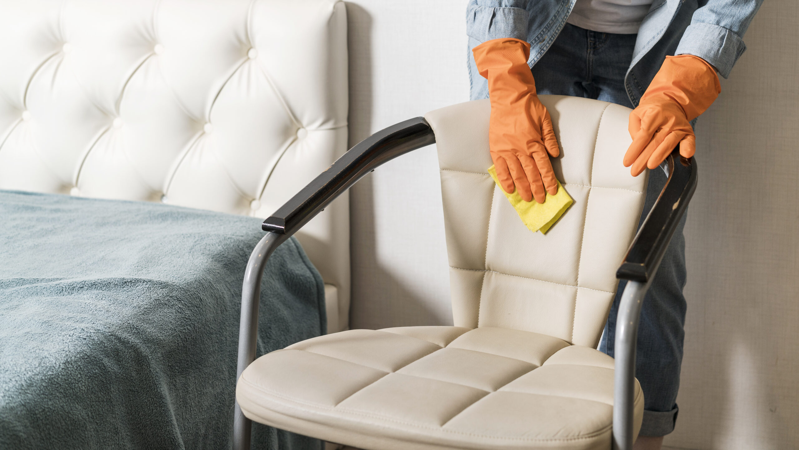 Deep cleaning of furniture